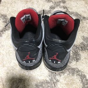 Mens size 10.5 Air Jordan High top tennis shoe